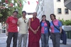 Foto: Thubten Wanchen recibe el premio Gogorregi.