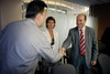 Foto: Encuentro con Kevin Lai responsable de la Oficina de Desarrollo Econ�mico de Singapur