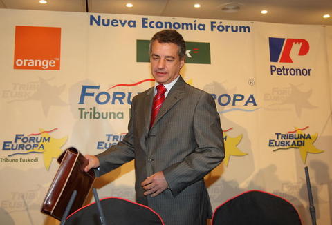 Argazkia: I�igo Urkulluren hitzaldia Forum Europan