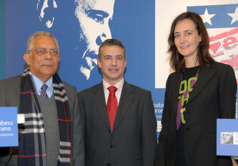 Argazkia: I�igo Urkullu George Washington Universityko adituekin 