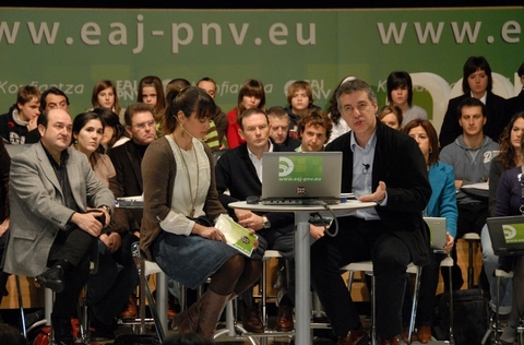 Foto: Intervenci�n de I�igo Urkullu en el acto de presentaci�n de las herramientas participativas de la p�