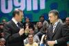 Foto: El lehendakari Ibarretxe conversa con I�igo Urkullu 
